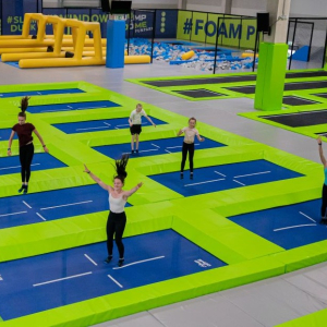 jump dome salzburg trampolin park ausflugstipp mamilade