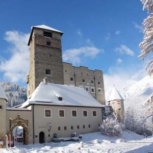 Schloss Landeck tirol ausflugstipp mamilade