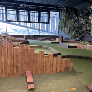 dstrct entertainment center westfield scs minigolf mamilade ausflugstipps